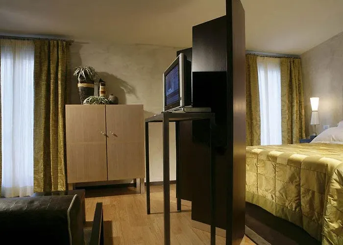 Intown Luxury House Konukevi 3*