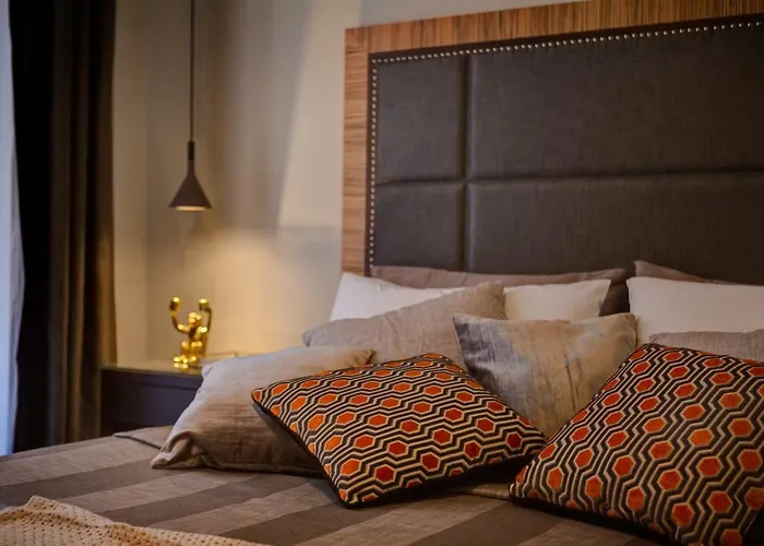 Konukevi Intown Luxury House Roma